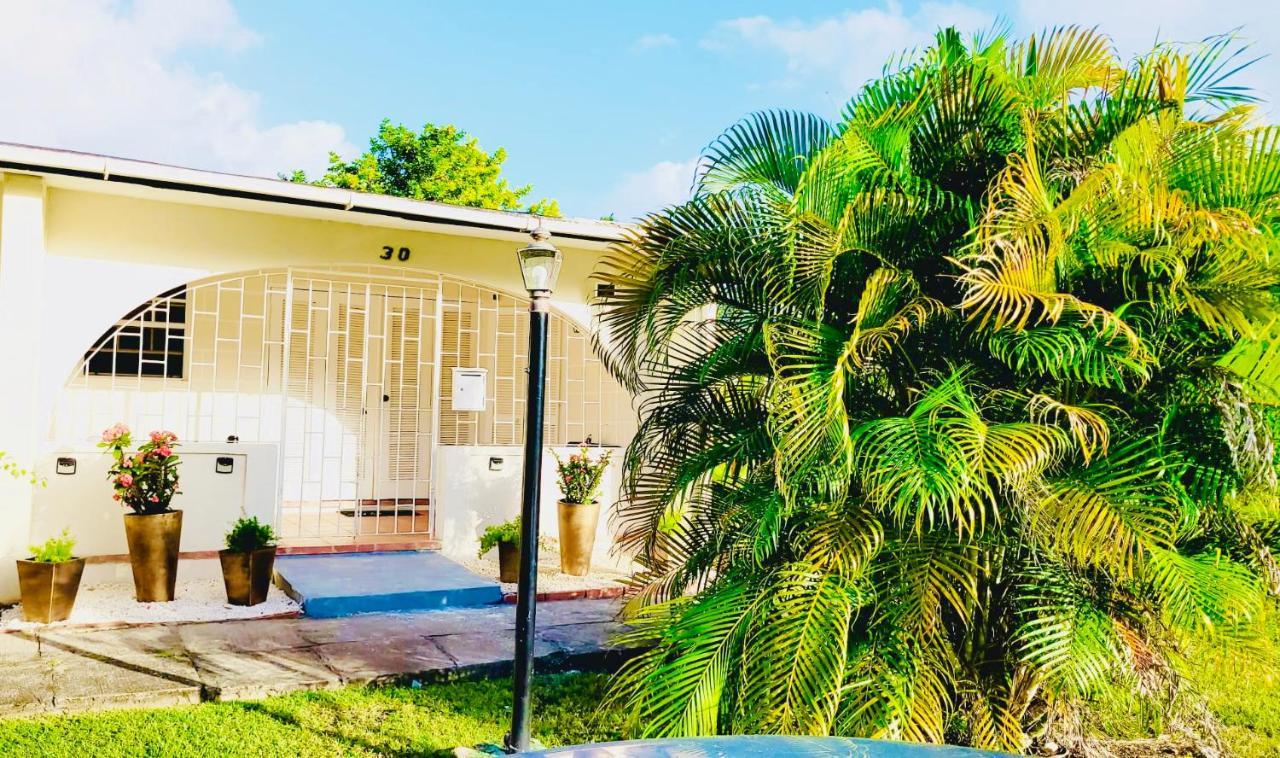 Sugalove Villa 30 Flamboyant Ave Saint James Dış mekan fotoğraf